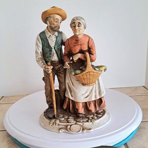 Pocelain vintage couple figurine.